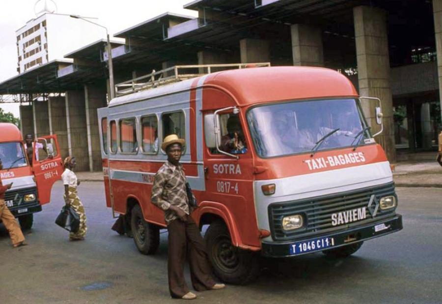  Saviem SG2 Minibus 1977 года  (фото 2 из 2)